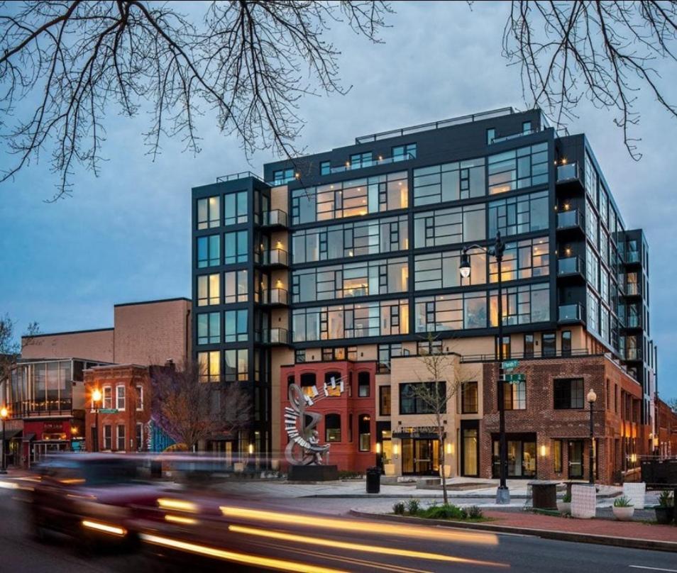 Pure Voyage Shaw Aparthotel Washington Exteriör bild