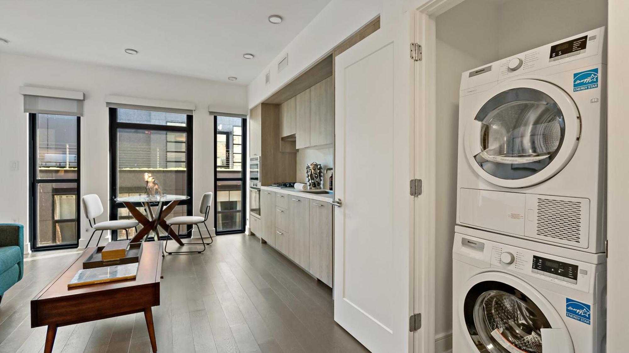 Pure Voyage Shaw Aparthotel Washington Exteriör bild