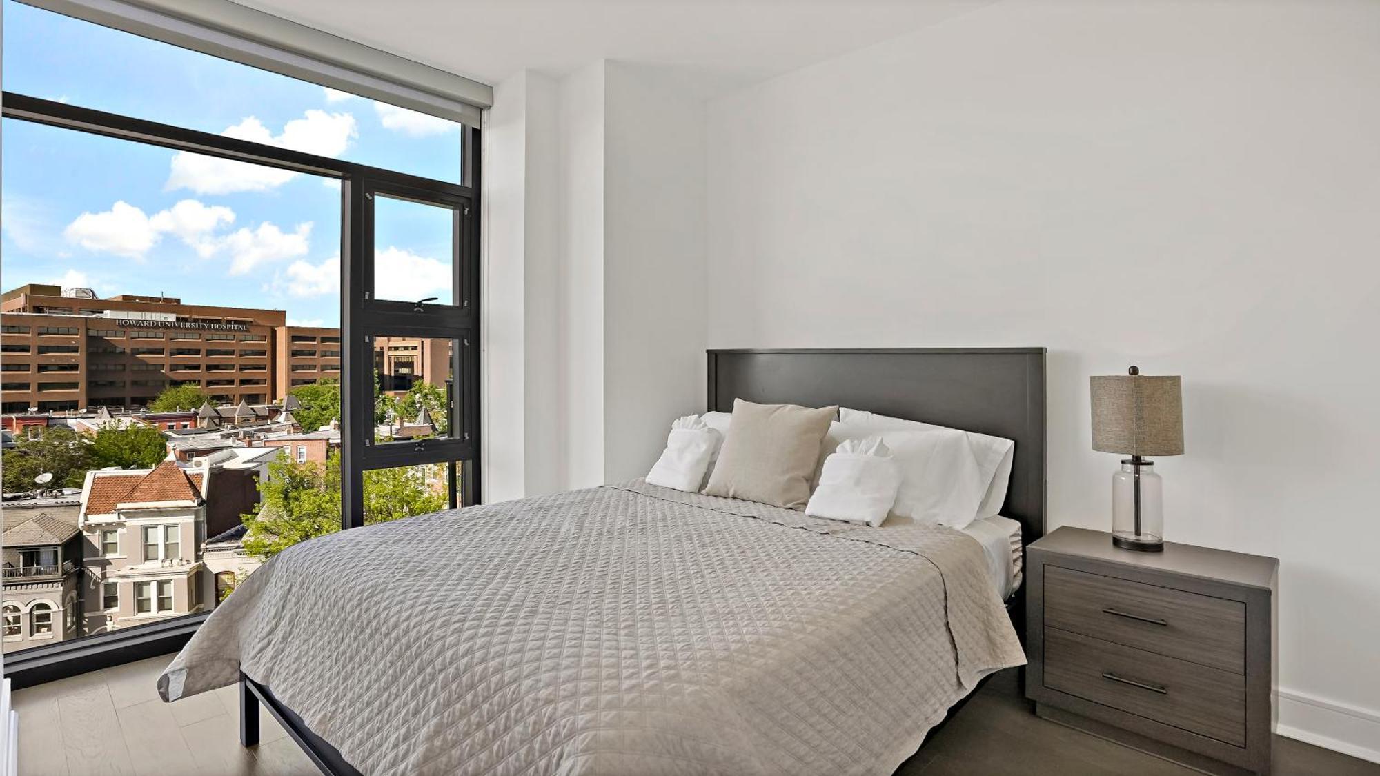 Pure Voyage Shaw Aparthotel Washington Exteriör bild