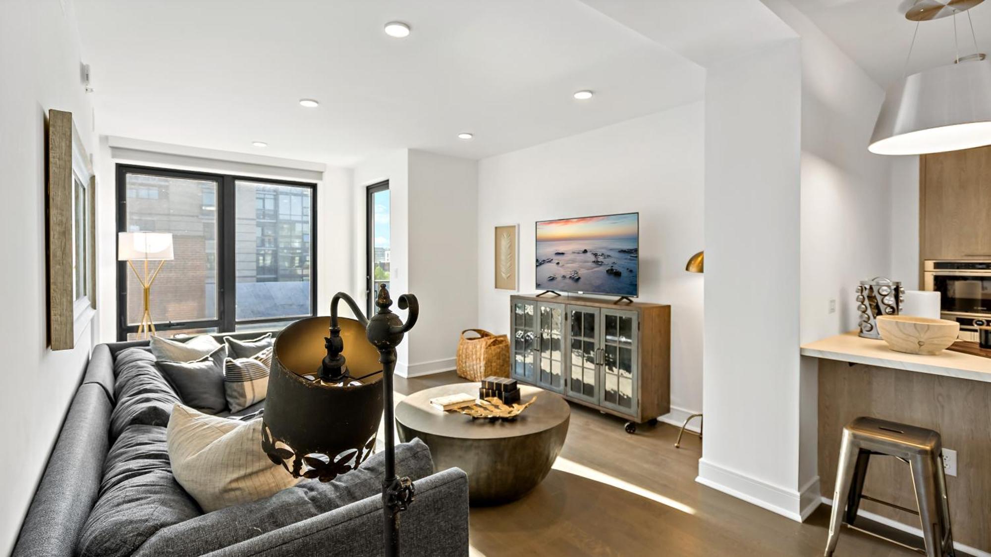Pure Voyage Shaw Aparthotel Washington Exteriör bild