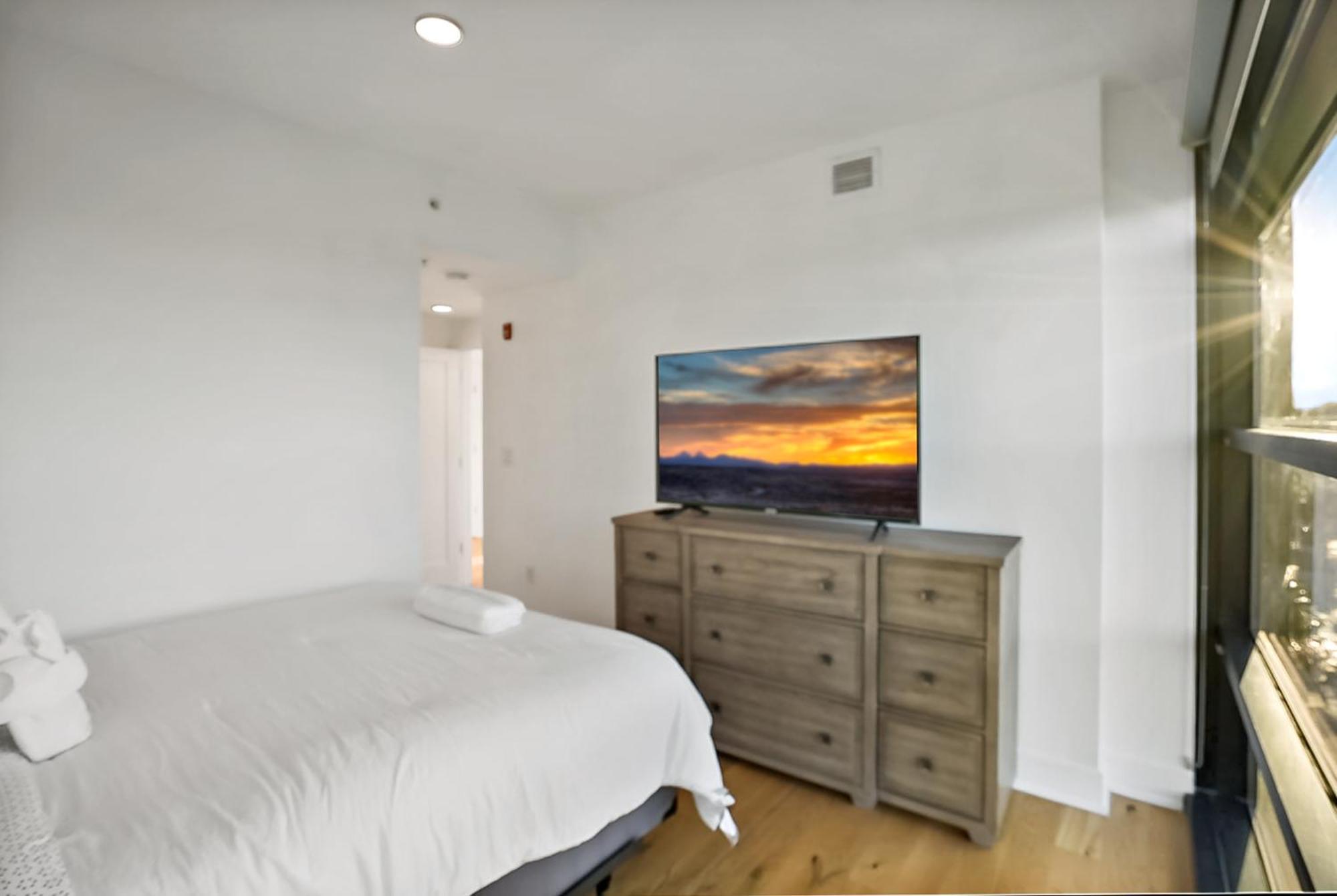 Pure Voyage Shaw Aparthotel Washington Exteriör bild